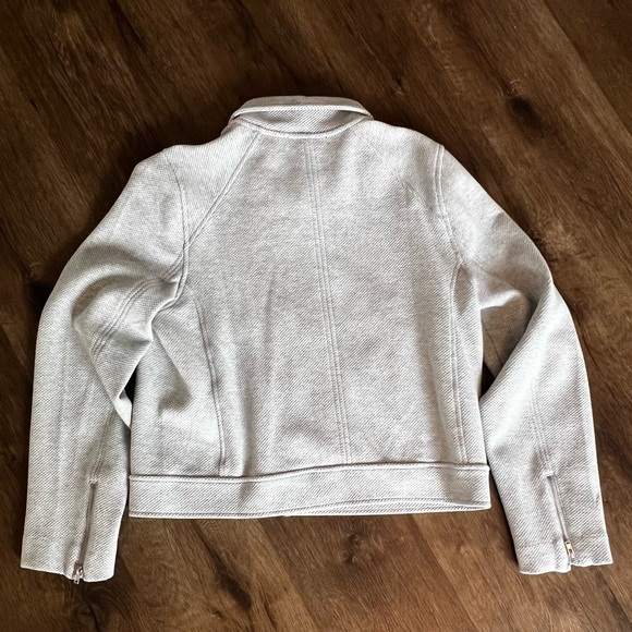 Banana Republic Ladies Herringbone Short Jacket - Picture 3 of 3